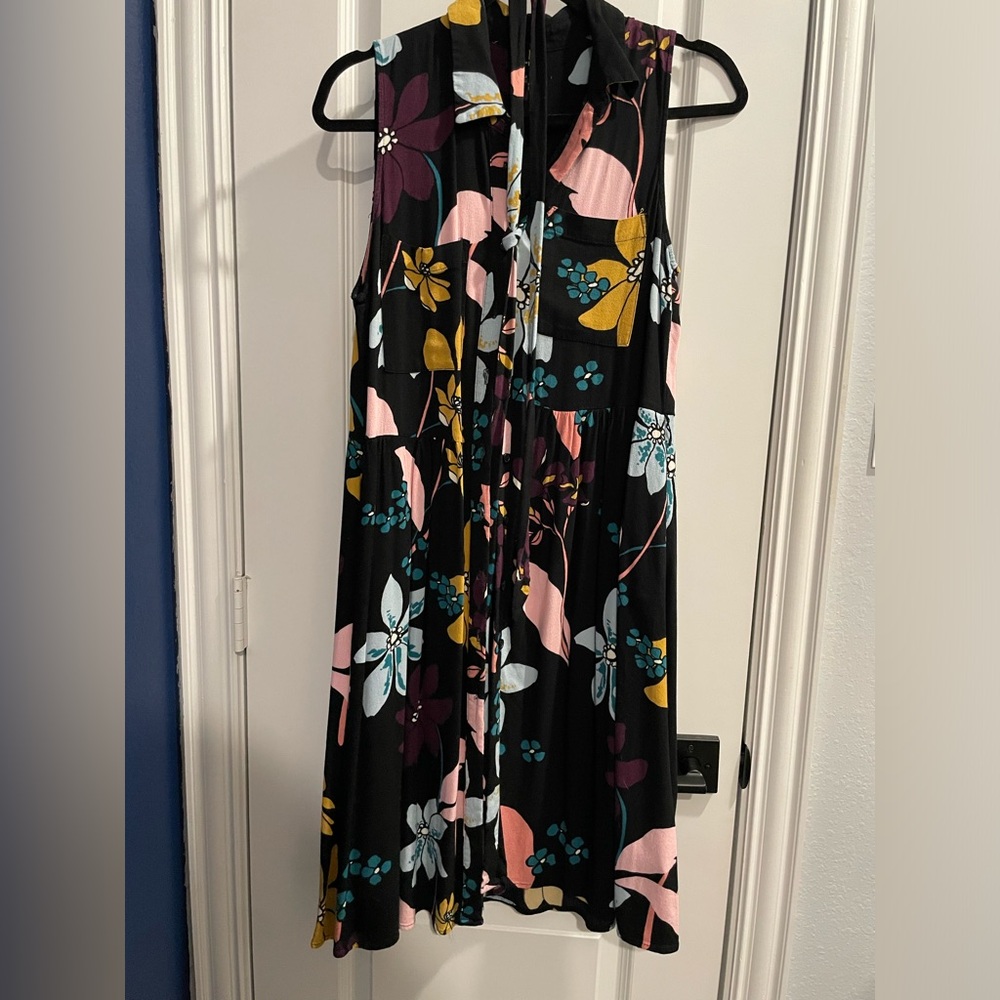 Who What Wear, Floral button down dress, M